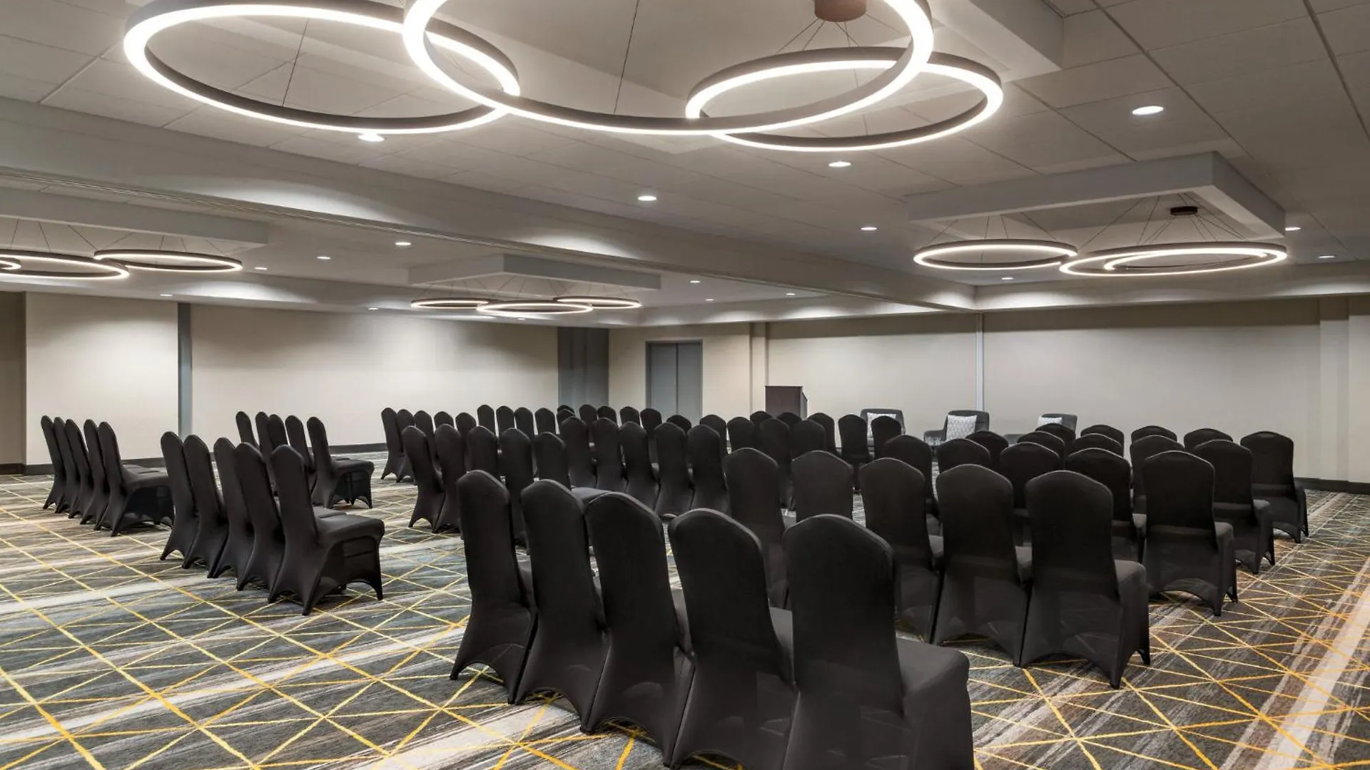 Holiday Inn Nashville Downtown - Stadium By Ihg