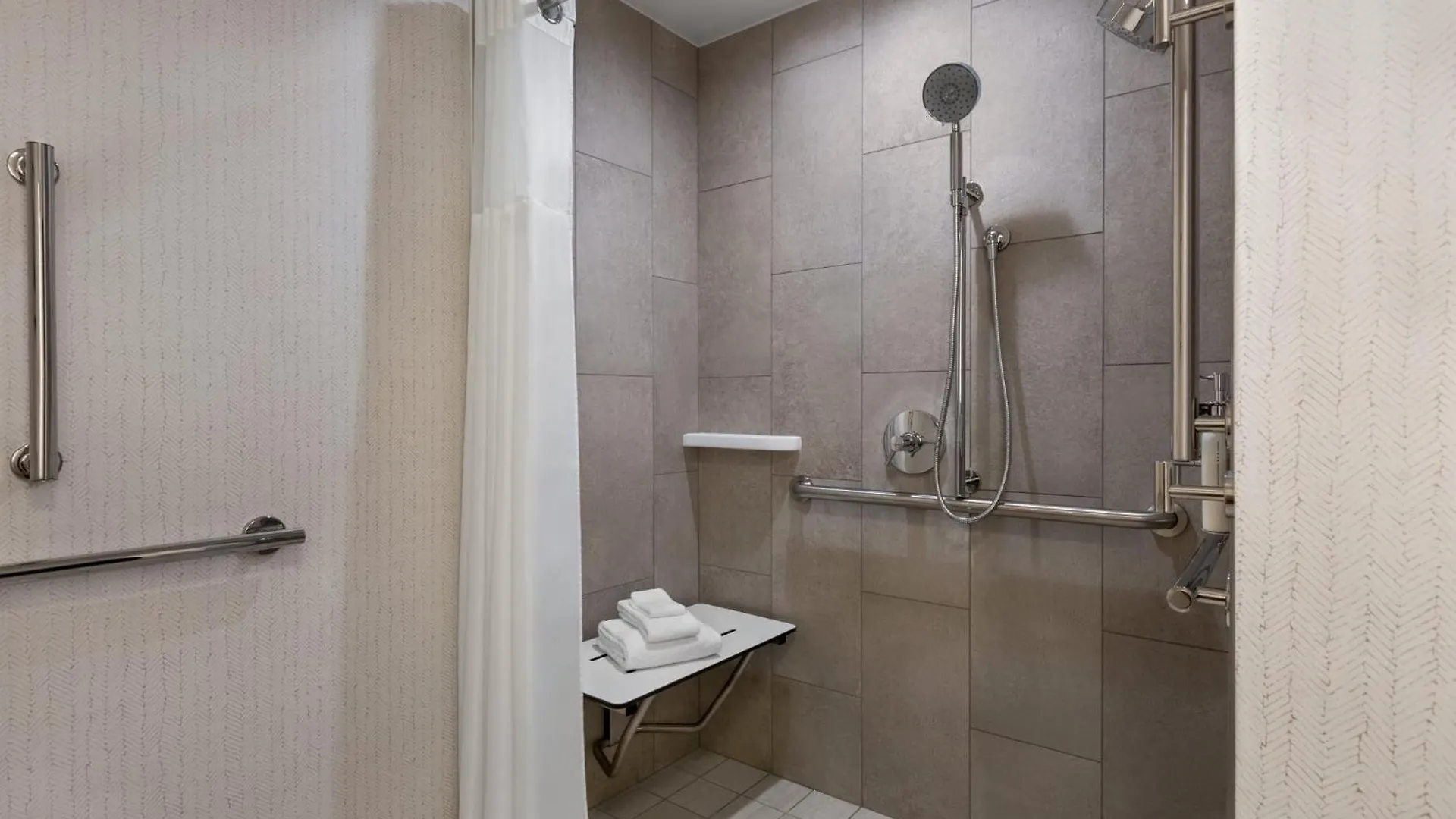 Holiday Inn Nashville Downtown - Stadium By Ihg Hotel