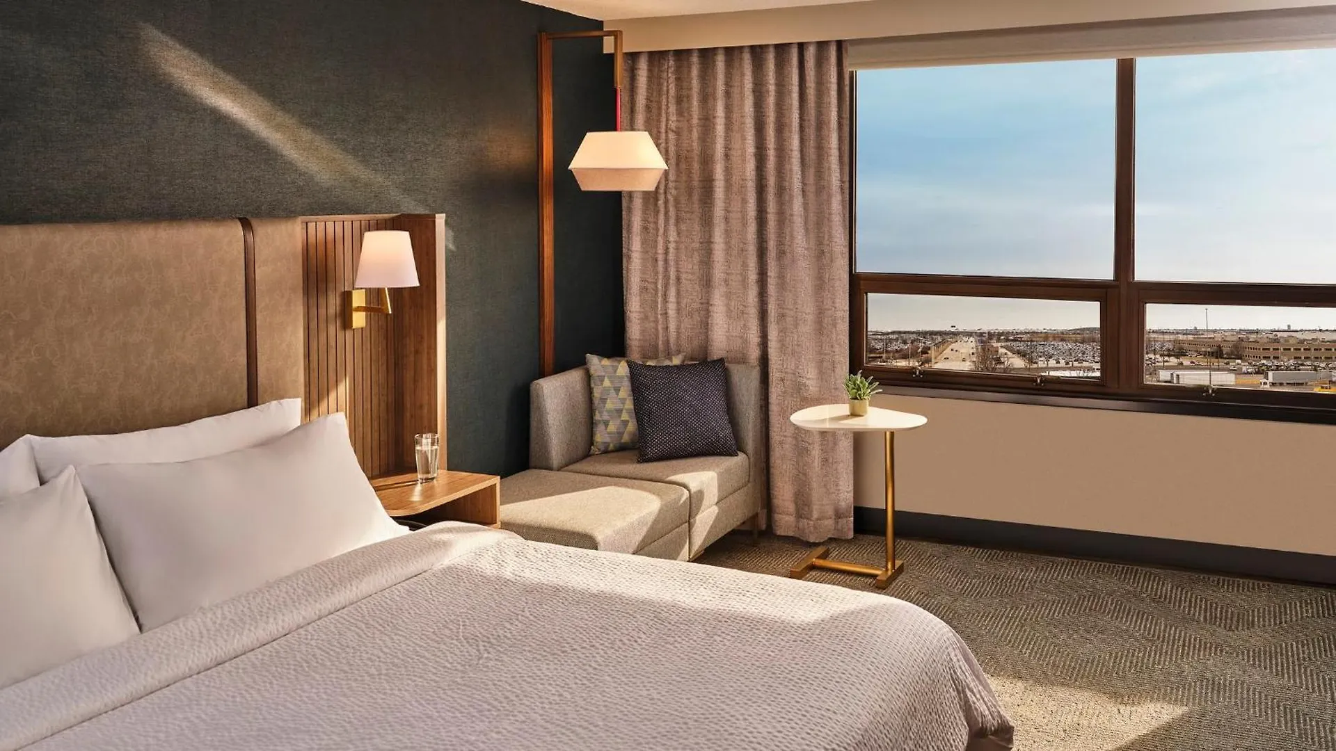 Holiday Inn Nashville Downtown - Stadium By Ihg 3*,